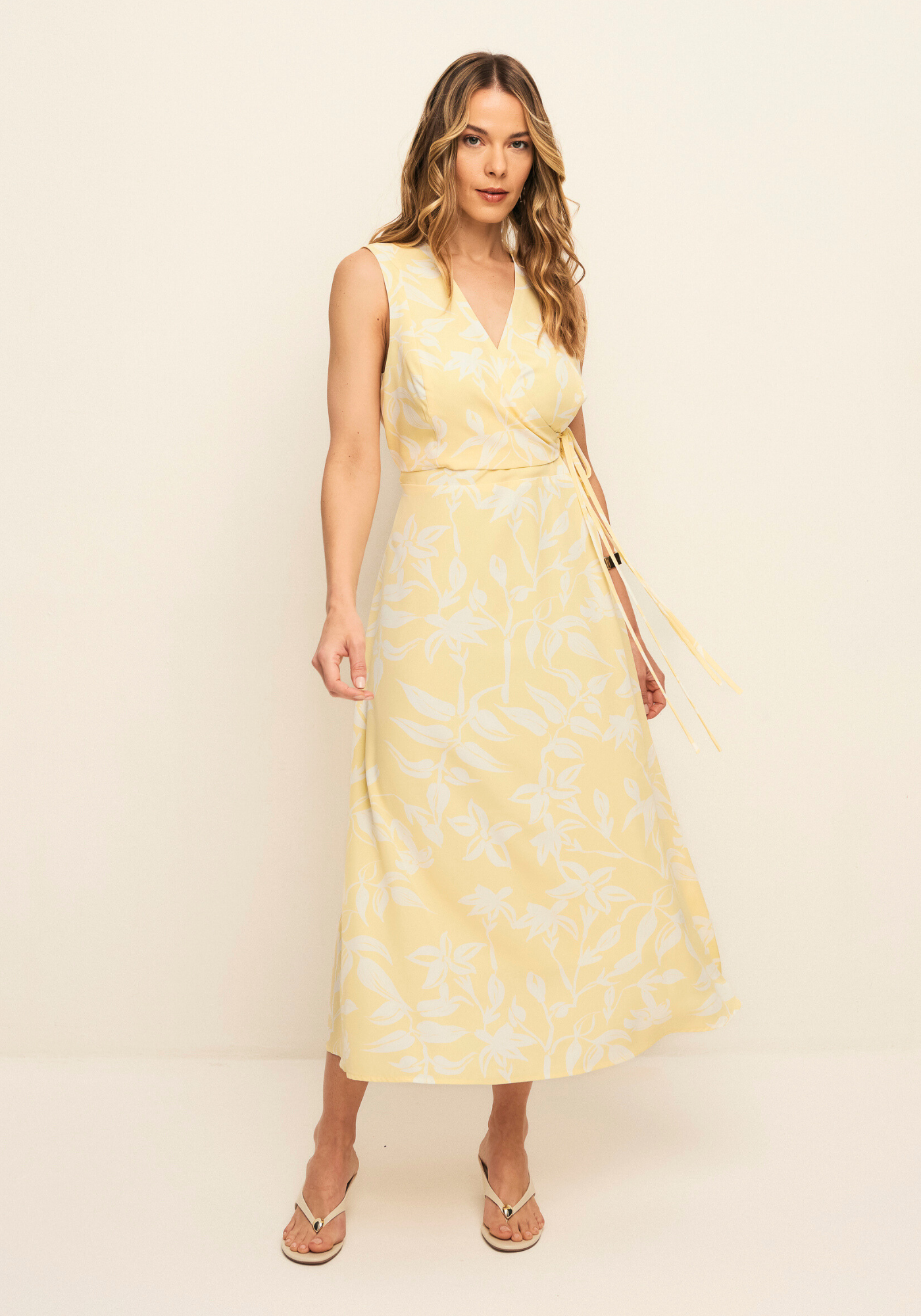 01 vestido le jardin midi amarelo