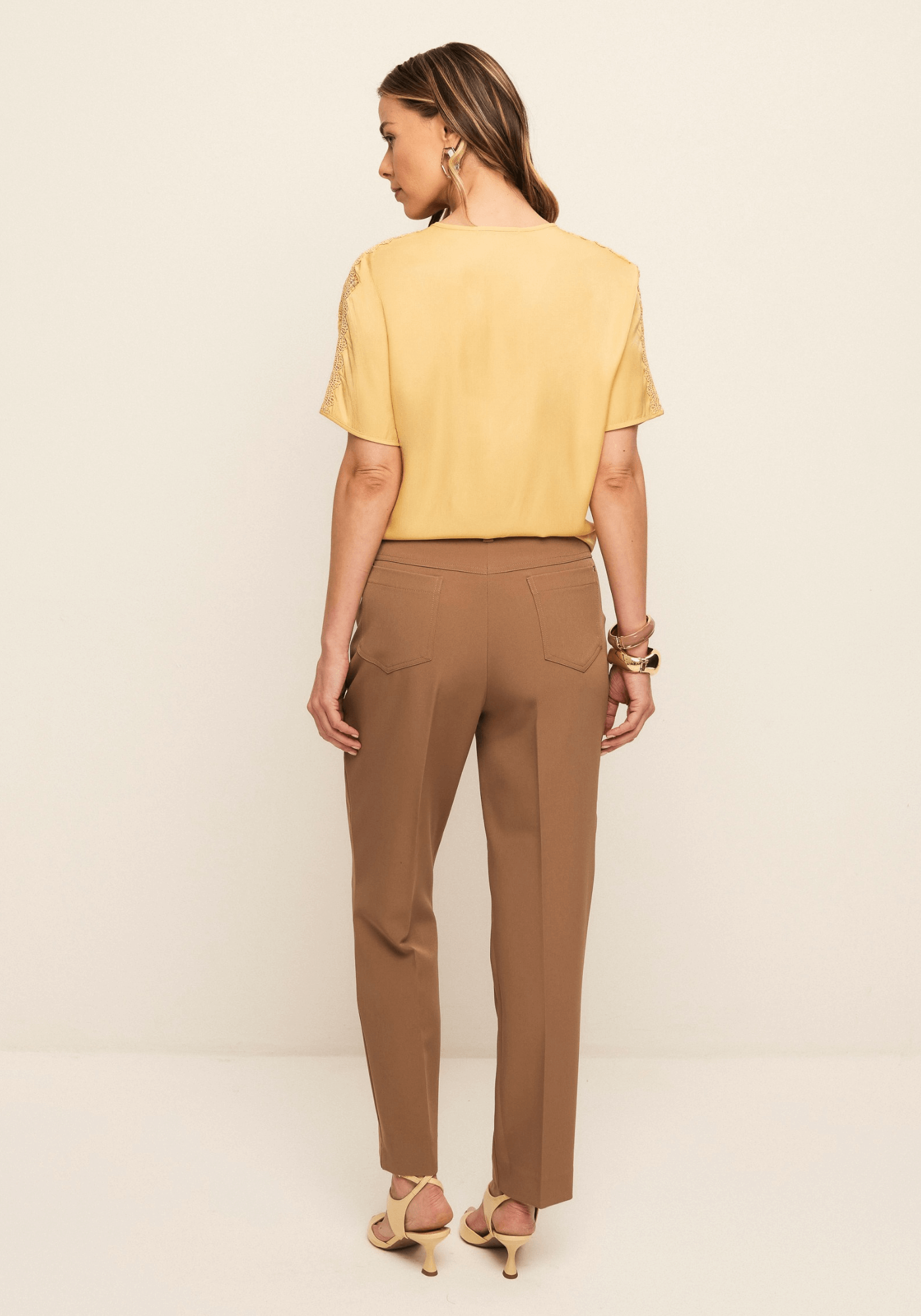 03 calca cigarrete cartagena rebite caramelo