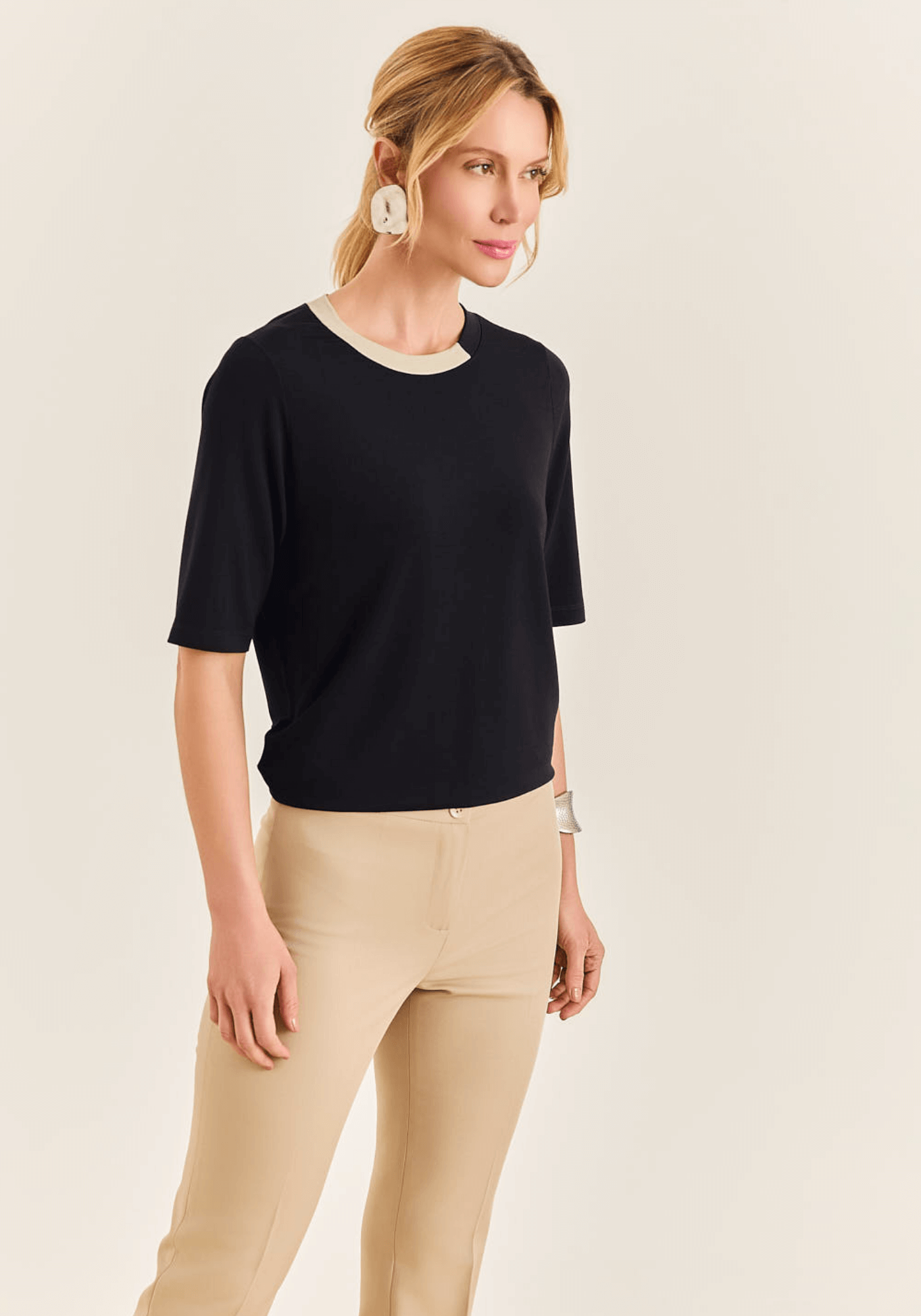 02 t shirt gola novel preto