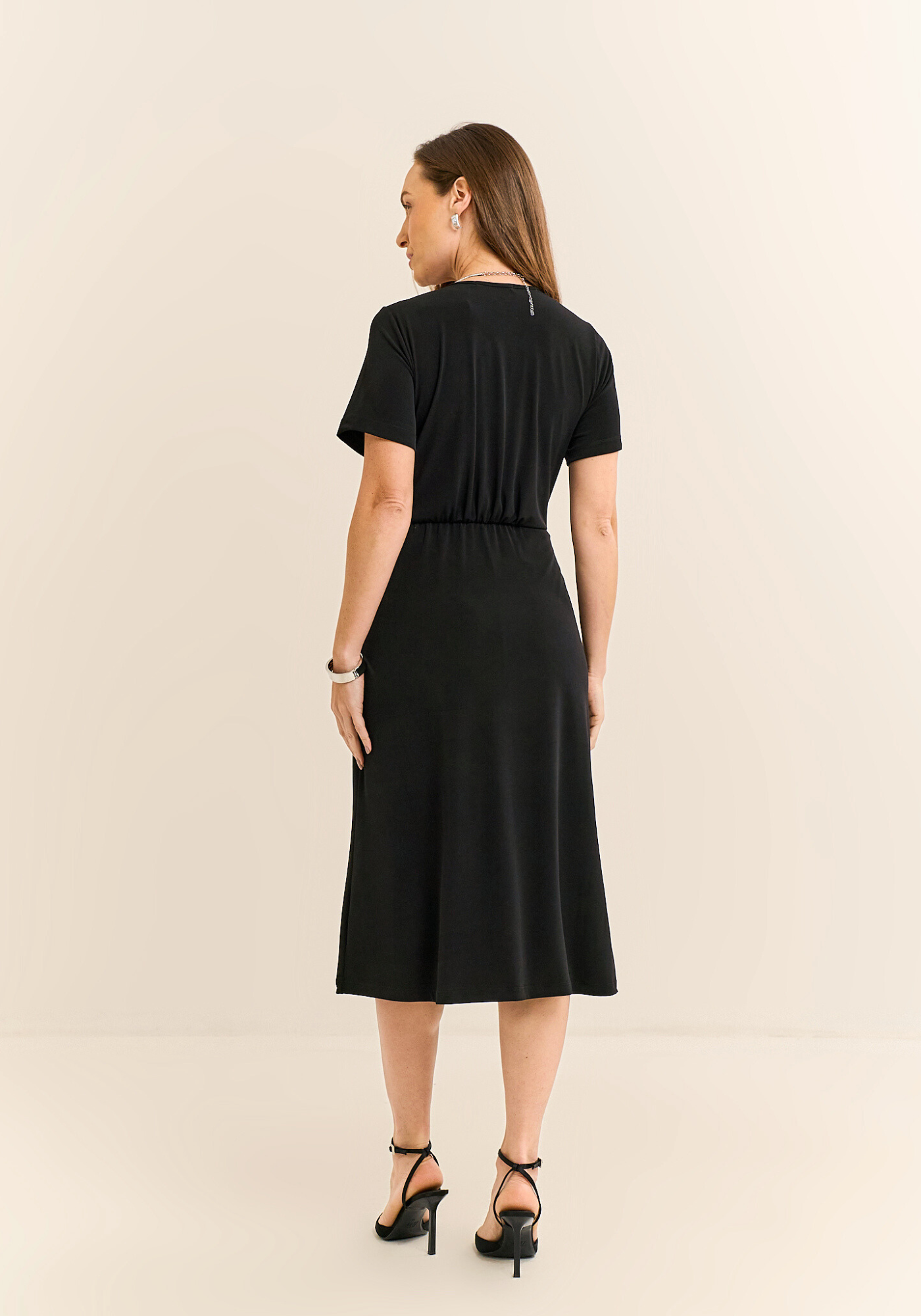 04 vestido liso de malha fria preto