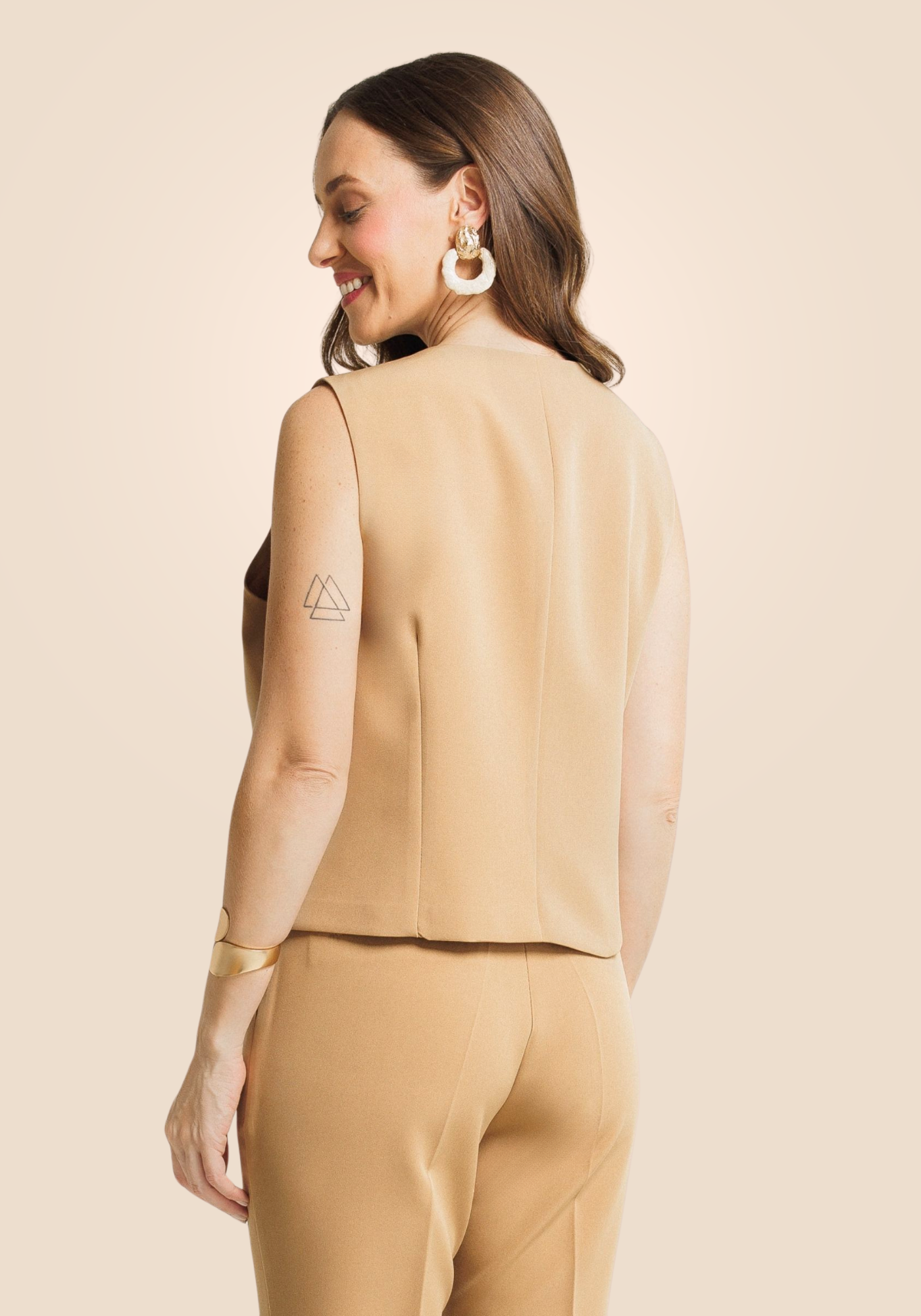 03 colete de alfaiataria bege