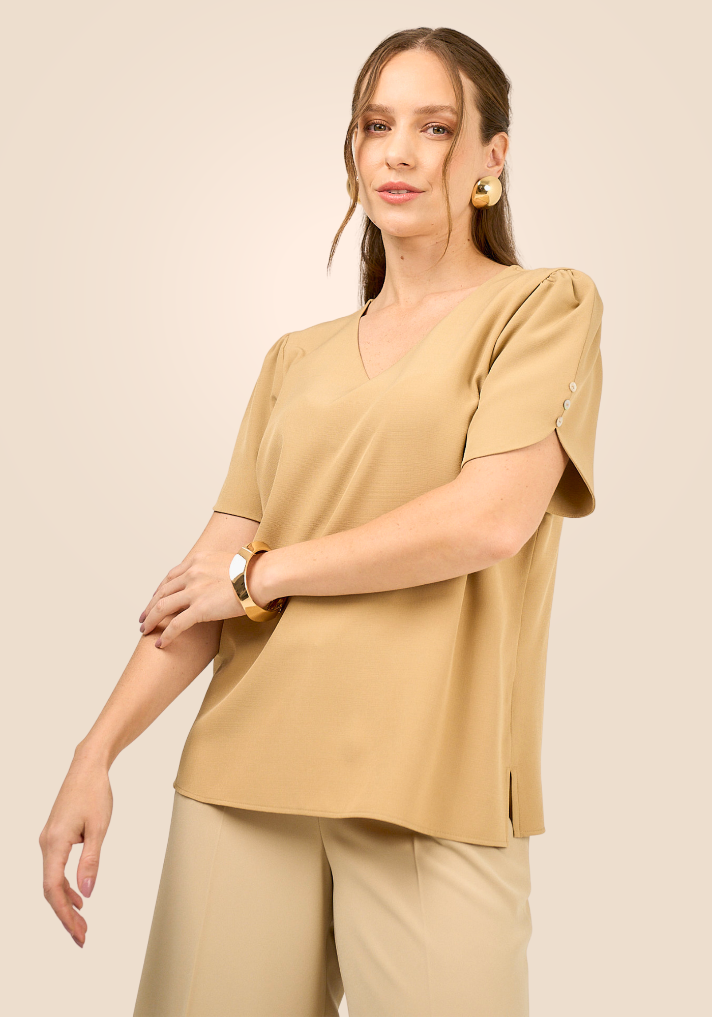 03 blusa detalhes na manga bege