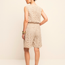 03 conjunto blusa e bermuda com detalhe bege