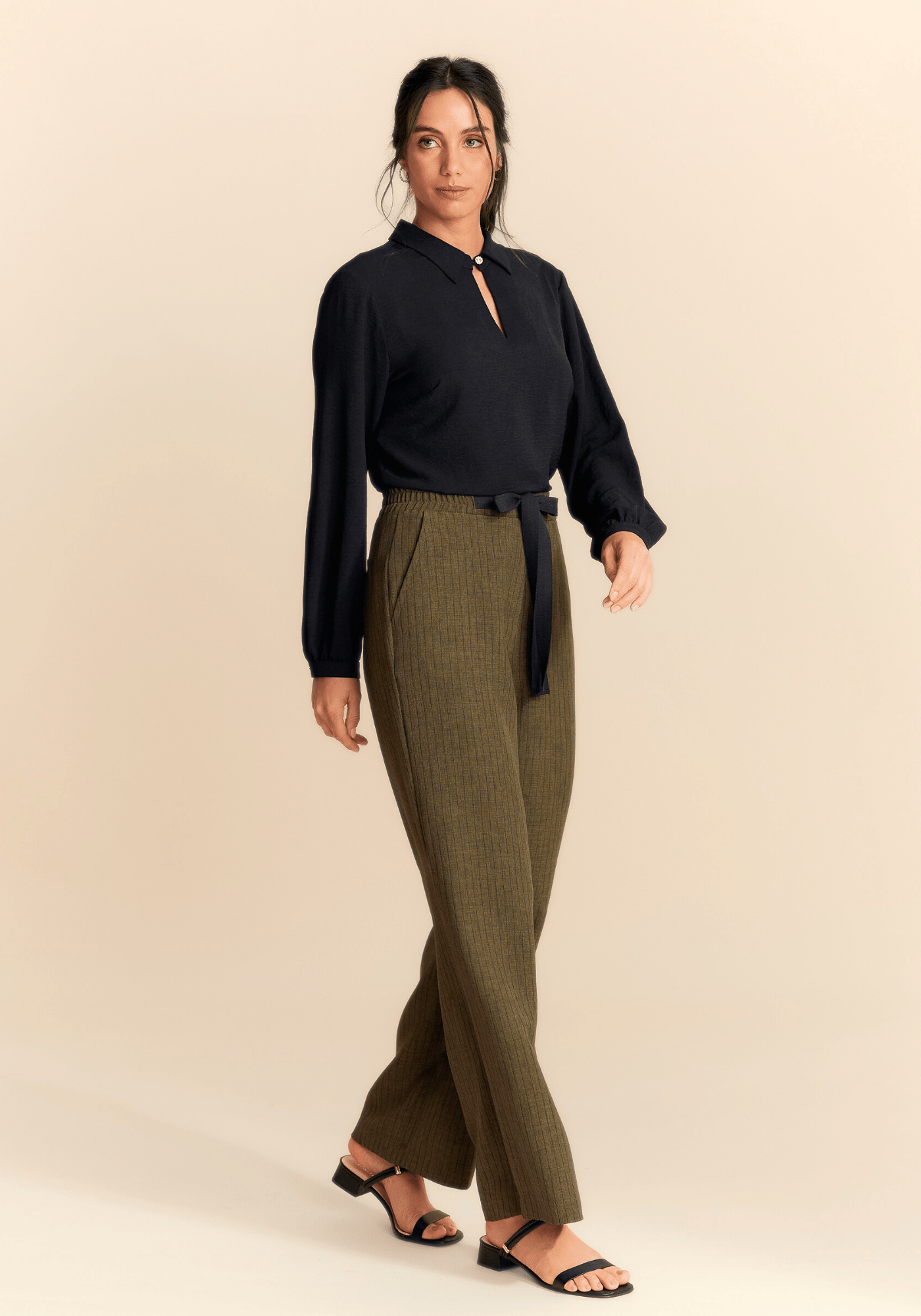 02 calca pantalona light risca de giz fitz preto