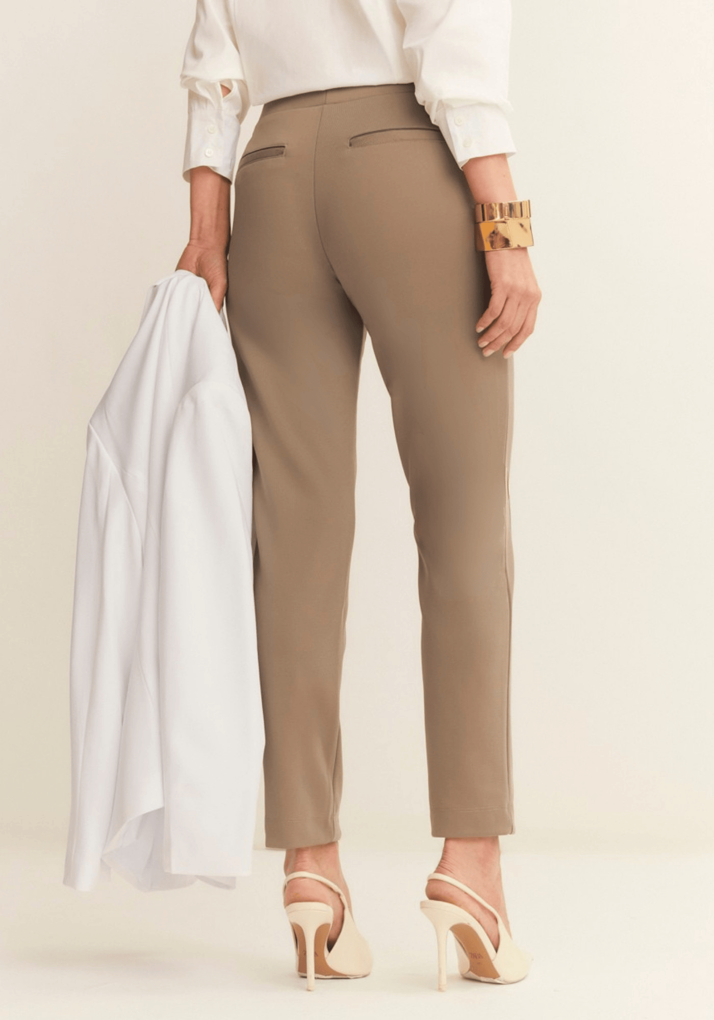 03 calca montaria com ziper bege