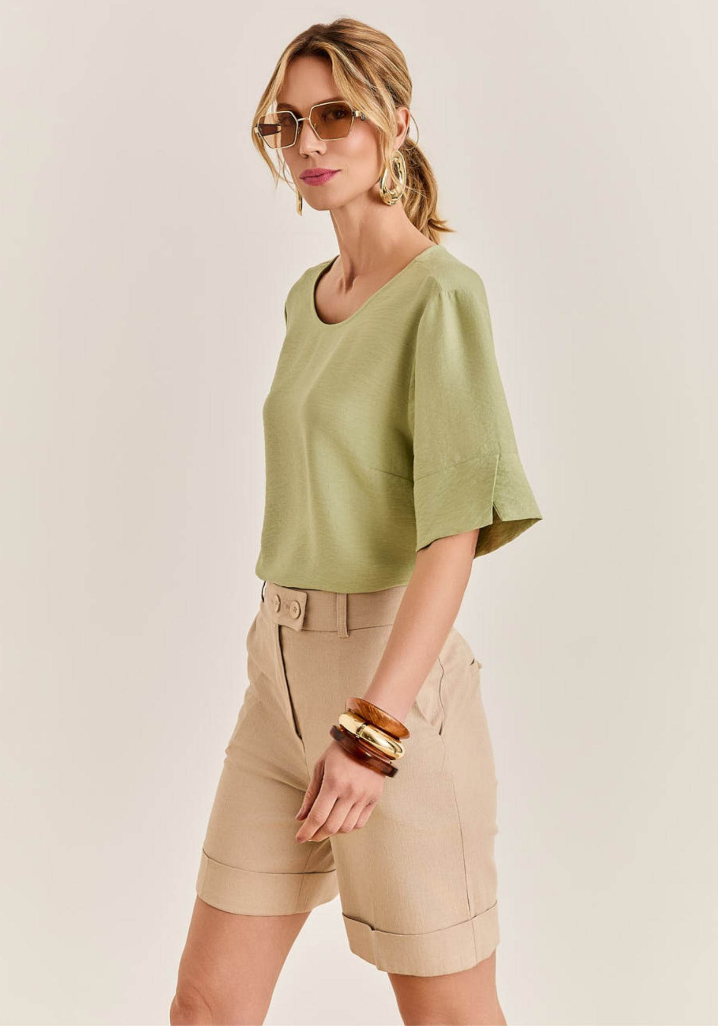 05 bermuda de linho flax bege