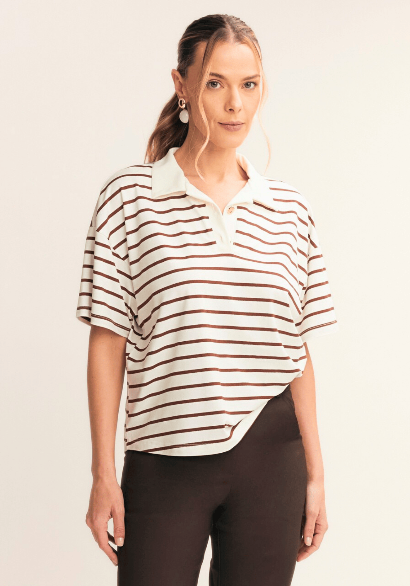 02 blusa tennis club mascavo