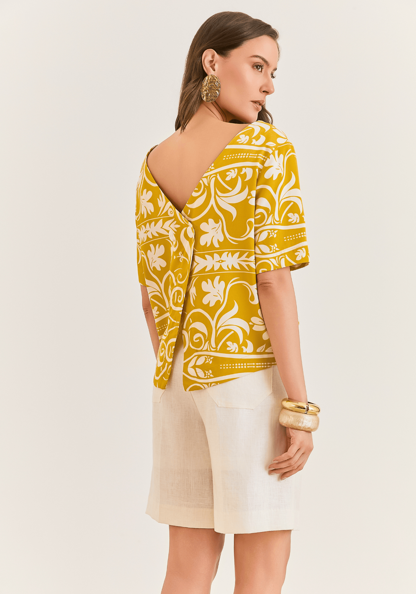 04 bermuda linho 100 off