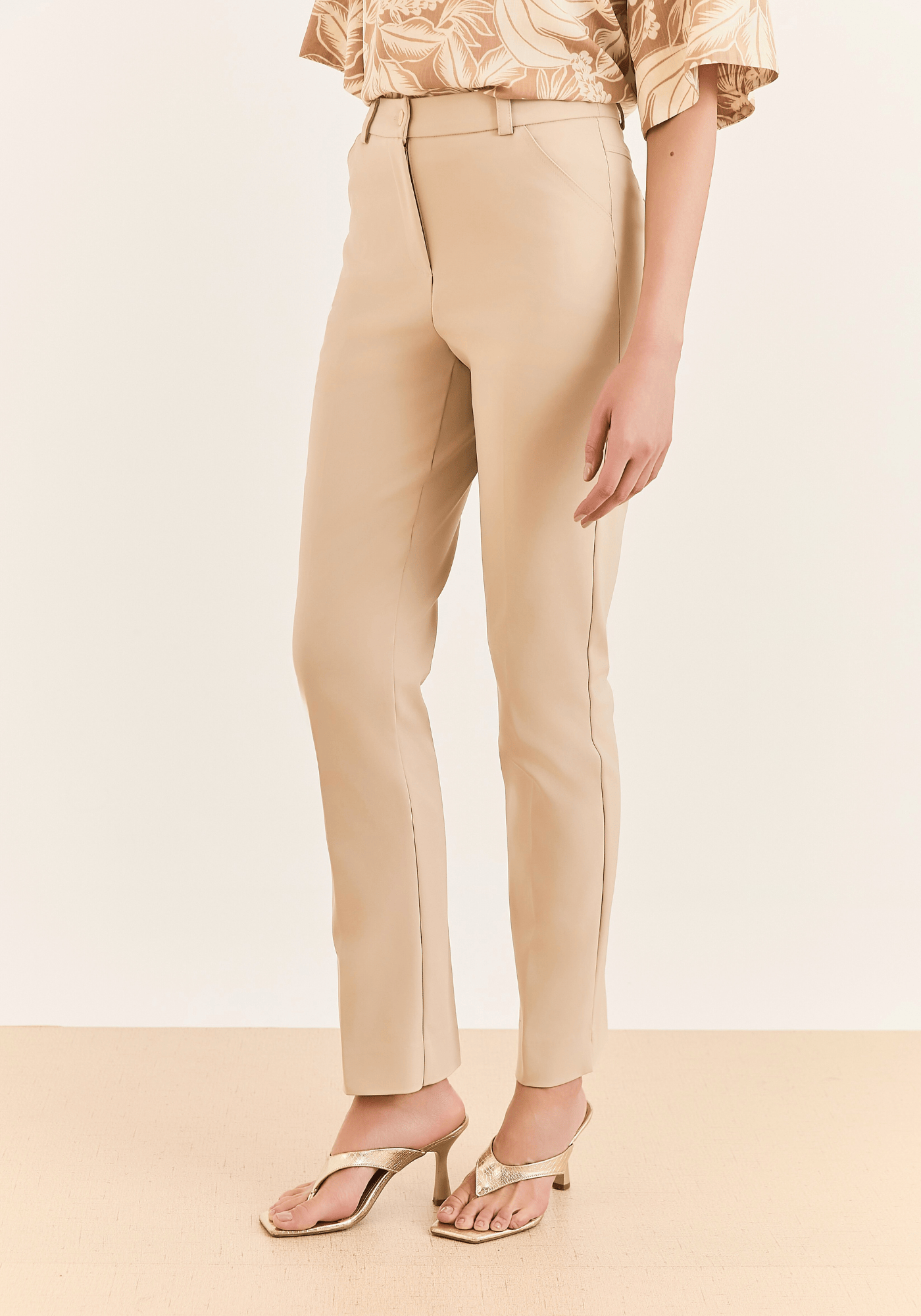 09 calca alfaiataria new barcelona bege