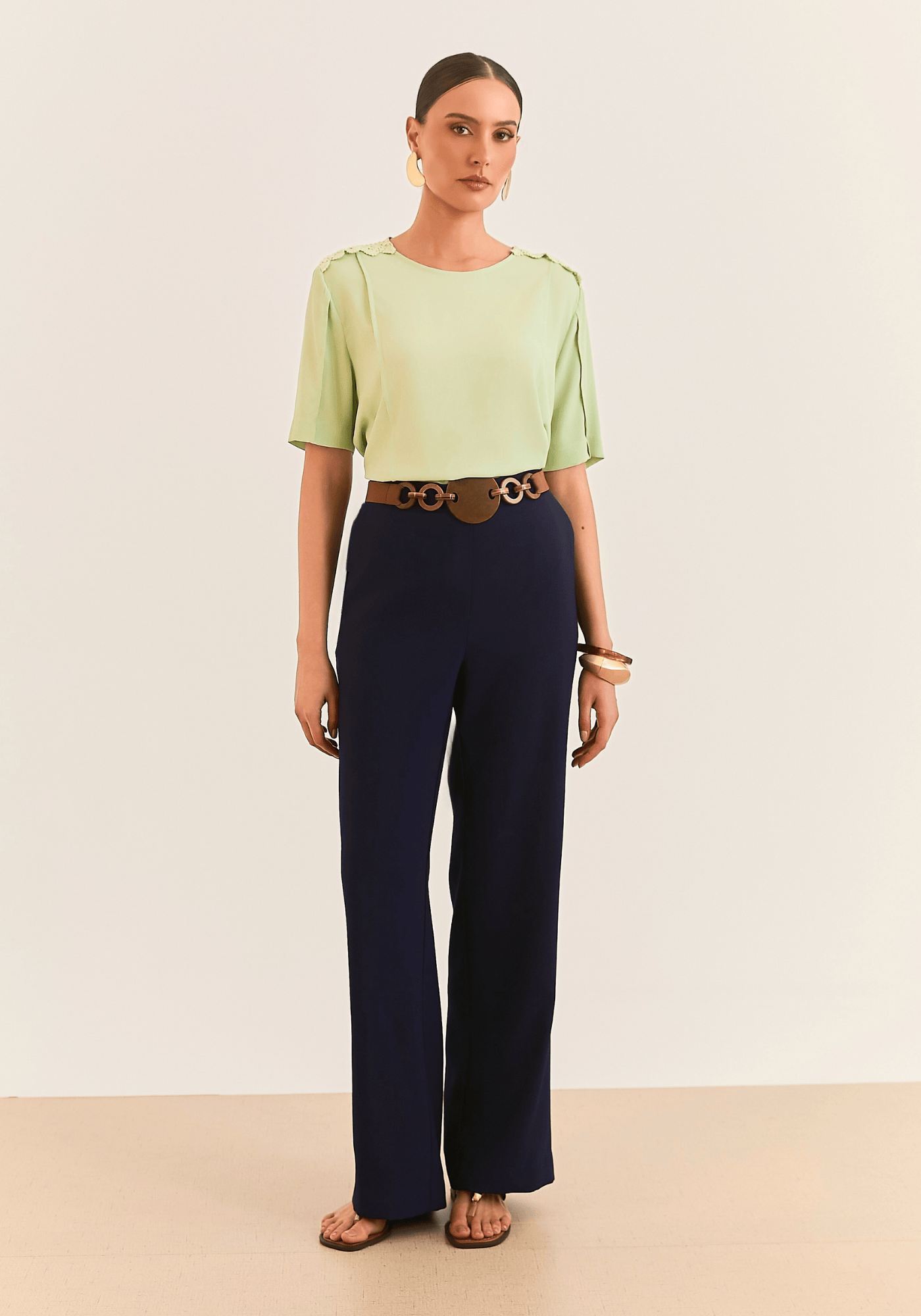 05 calca fluida elastico capri marinho